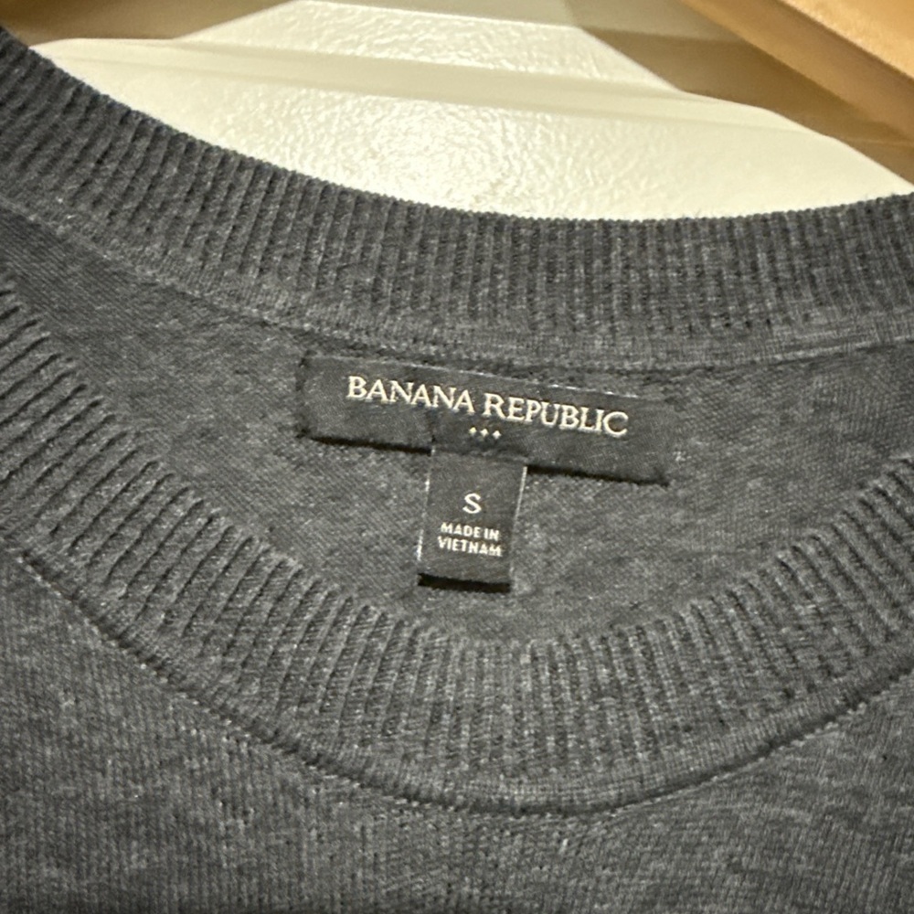 Banana Republic Dark Gray Giraffe Sweater - Picture 4 of 7